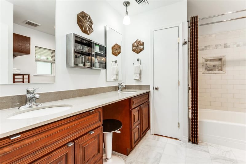 6221 Berryhill Street, Dallas TX 75231 - Photo 21