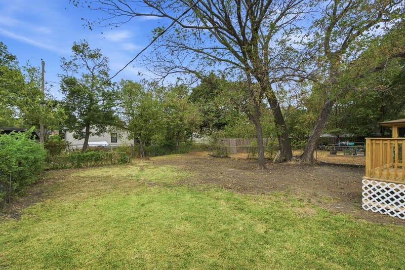 1244 E Mulkey Street, Fort Worth TX 76104 - Photo 27