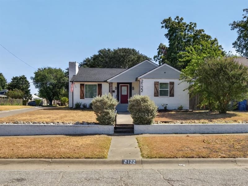 2122 Berwick Avenue, Dallas TX 75203