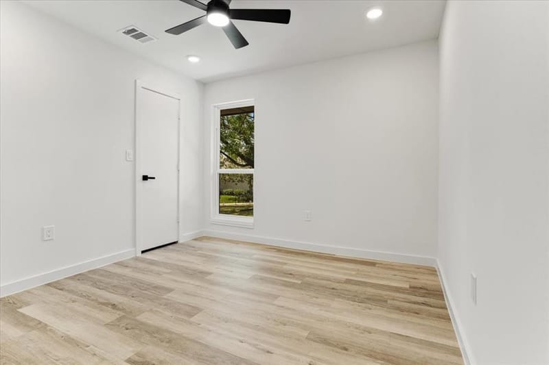 2149 Willow Place # B, Carrollton TX 75006 - Photo 16