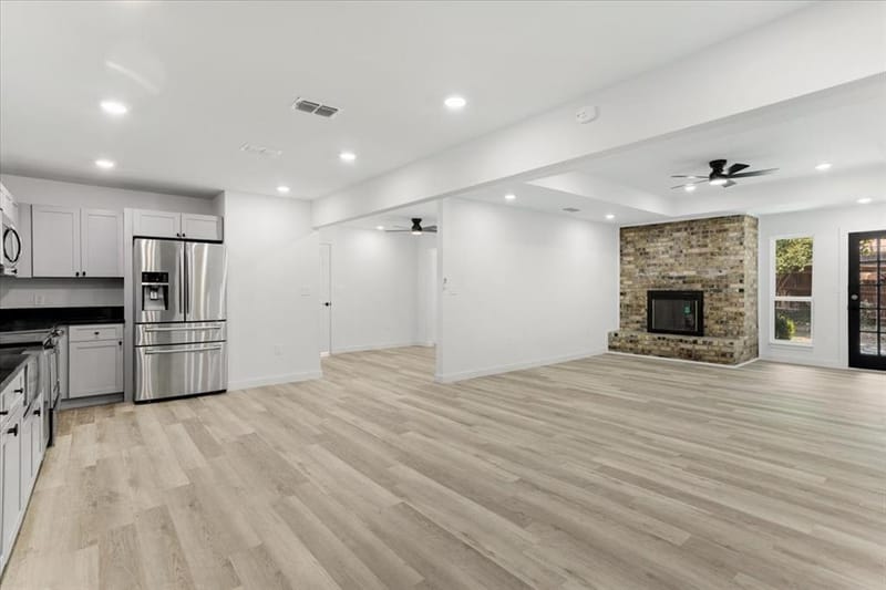 2149 Willow Place # B, Carrollton TX 75006 - Photo 10