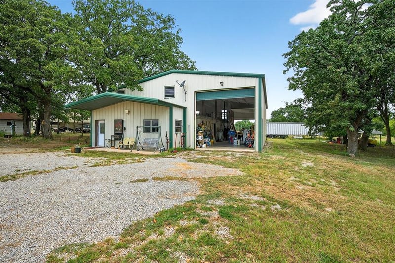 1200 County Road 1215, Savoy TX 75479 - Photo 12