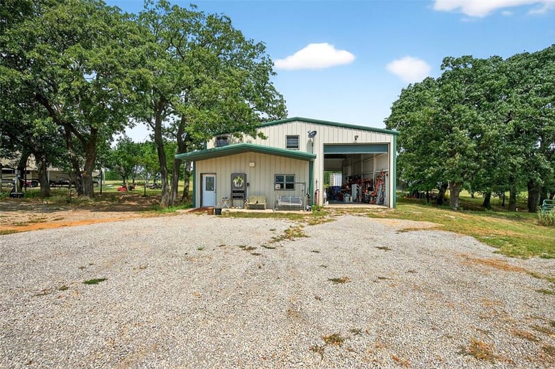 1200 County Road 1215, Savoy TX 75479 - Photo 18