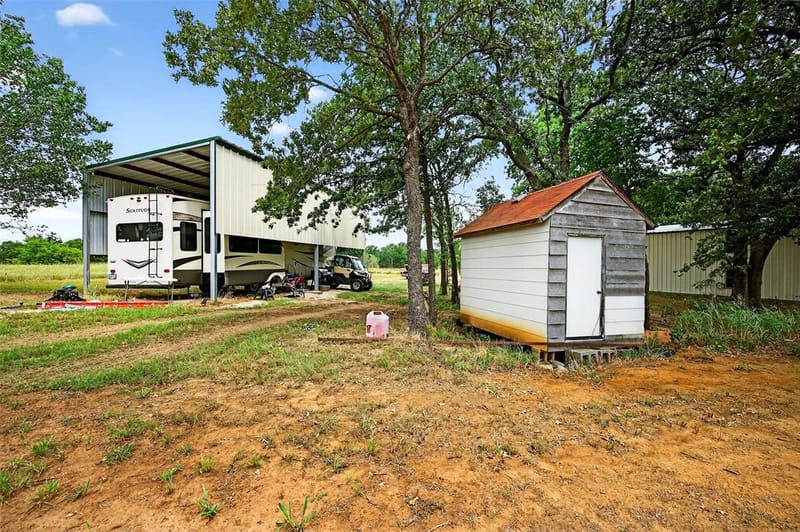 1200 County Road 1215, Savoy TX 75479 - Photo 19