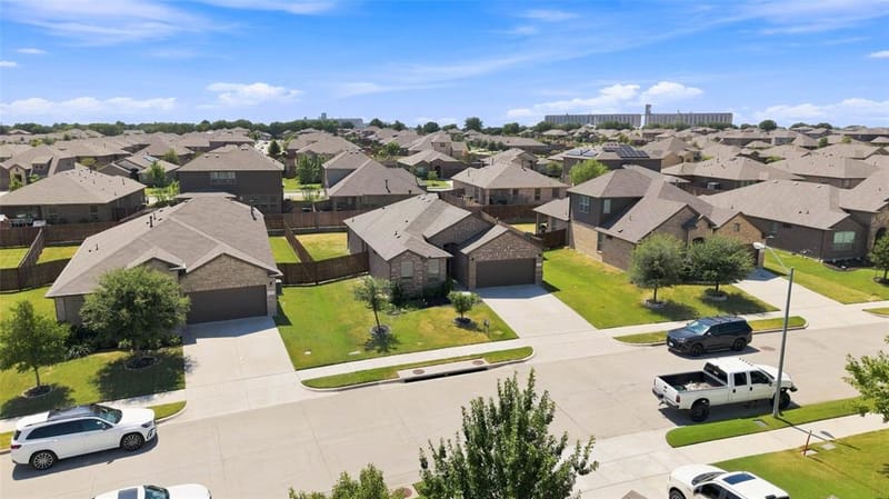 629 Dunster Lane, Saginaw TX 76131 - Photo 29
