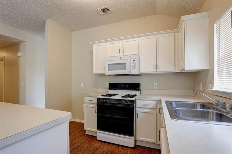 1815 Citadel Drive, Glenn Heights TX 75154 - Photo 14