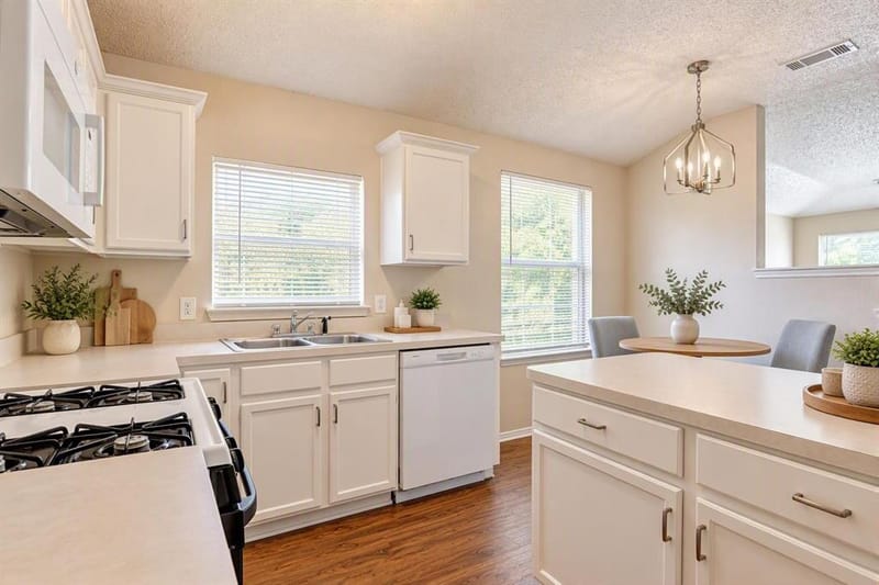 1815 Citadel Drive, Glenn Heights TX 75154 - Photo 11