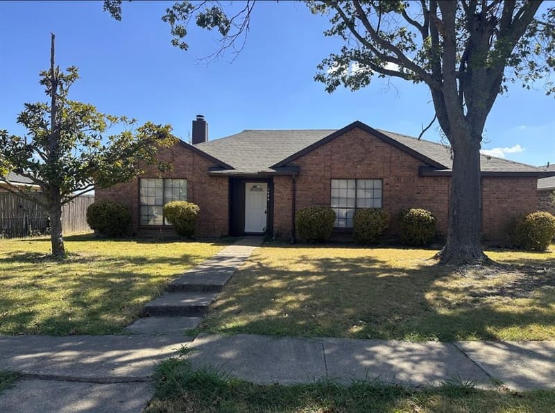 2217 Crestview Lane, Rowlett TX 75088