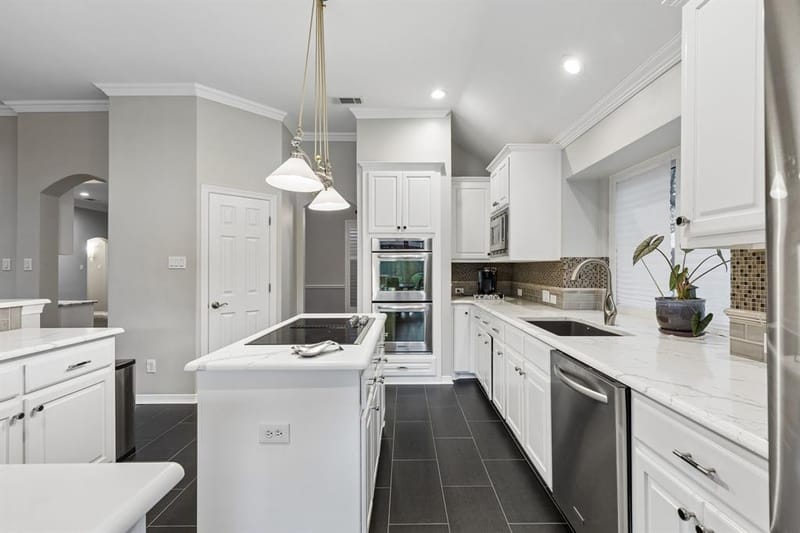 4404 Briar Hollow Drive, Plano TX 75093 - Photo 8