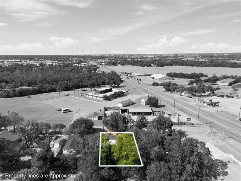 3216 Pewitt Drive, Waco TX 76706 - Photo 18
