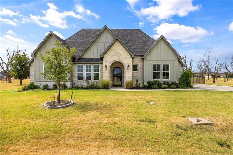2703 Village Road, Granbury TX 76049 - Photo 40
