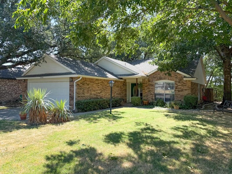 2705 Thunderbird Drive, Denton TX 76207 - Photo 3