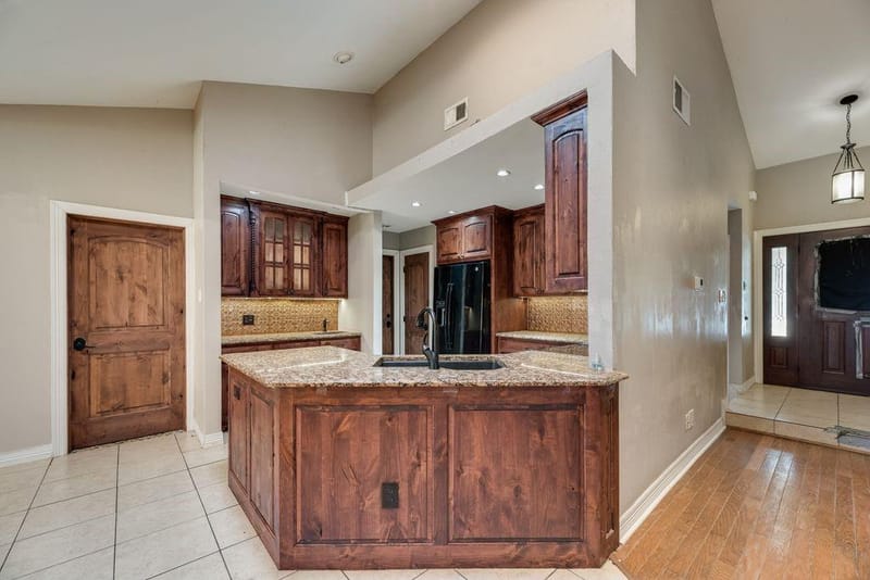 3220 Timberview Drive, Corinth TX 76210 - Photo 6