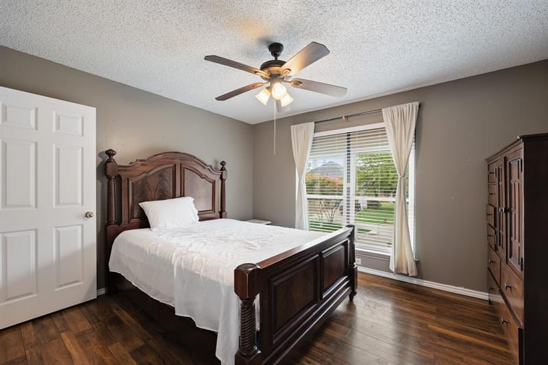 4305 Hudson Avenue, Grand Prairie TX 75052 - Photo 23
