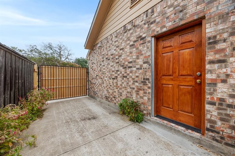 4305 Hudson Avenue, Grand Prairie TX 75052 - Photo 29