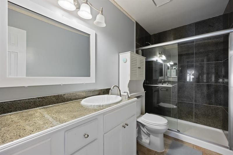 4305 Hudson Avenue, Grand Prairie TX 75052 - Photo 25