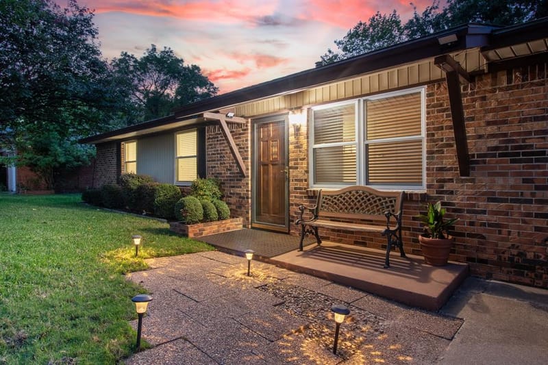 125 Glenhaven Drive, Azle TX 76020 - Photo 2