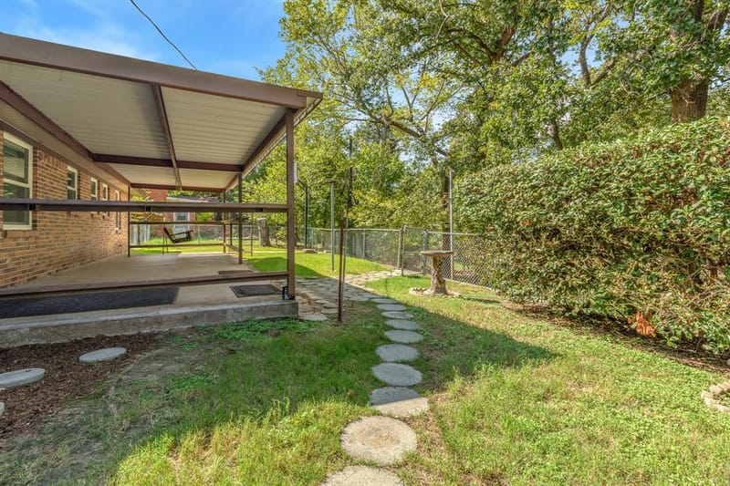 125 Glenhaven Drive, Azle TX 76020 - Photo 8