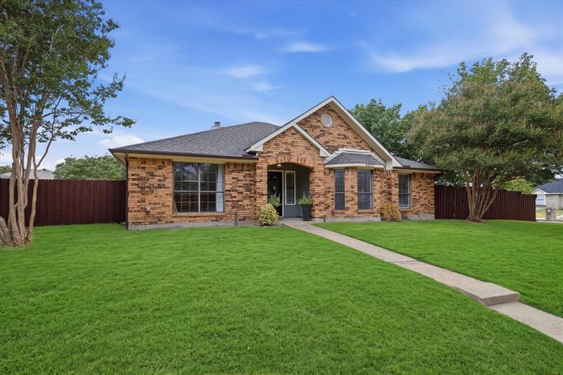 4917 Orchard Drive, Sachse TX 75048 - Photo 3