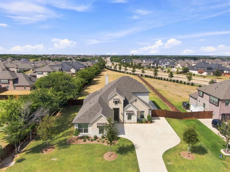 801 Brandi Ridge Drive, Midlothian TX 76065 - Photo 8