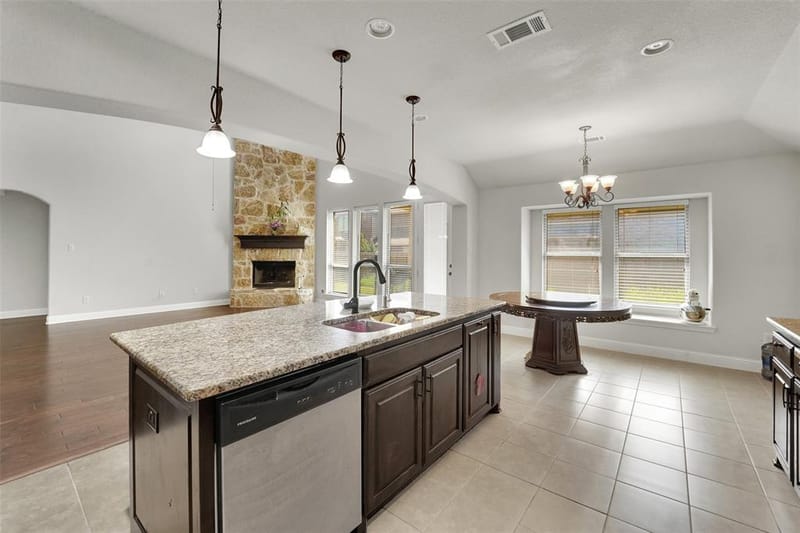 2743 Chimney Rock Road, Burleson TX 76028 - Photo 12