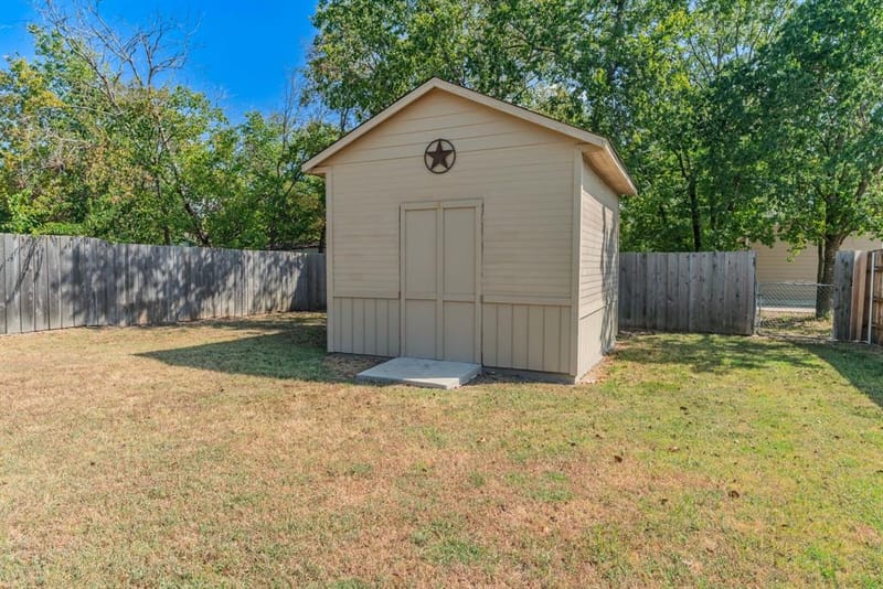 3311 Mitchell Street, Greenville TX 75402 - Photo 32