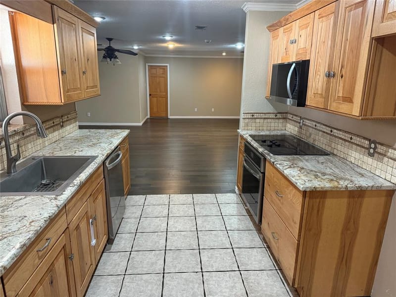 2817 NE 11th Street, Mineral Wells TX 76067 - Photo 13