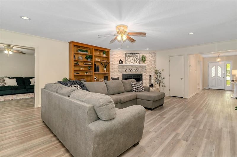 6212 Westover Drive, Granbury TX 76049 - Photo 7