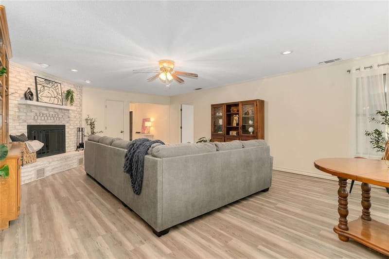 6212 Westover Drive, Granbury TX 76049 - Photo 8