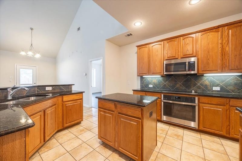 1725 Birds Eye Road, Fort Worth TX 76177 - Photo 11