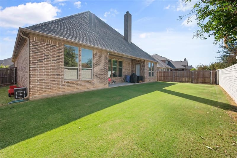 2633 Trinity Trail Way, Fort Worth TX 76118 - Photo 24