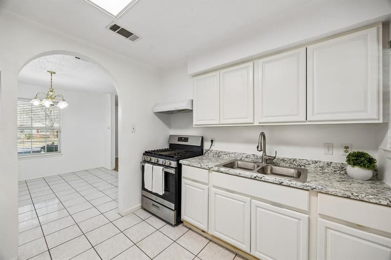 3708 Davila Drive, Dallas TX 75220 - Photo 6