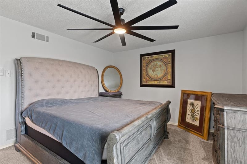 709 Royal Oaks Drive, Garland TX 75040 - Photo 23