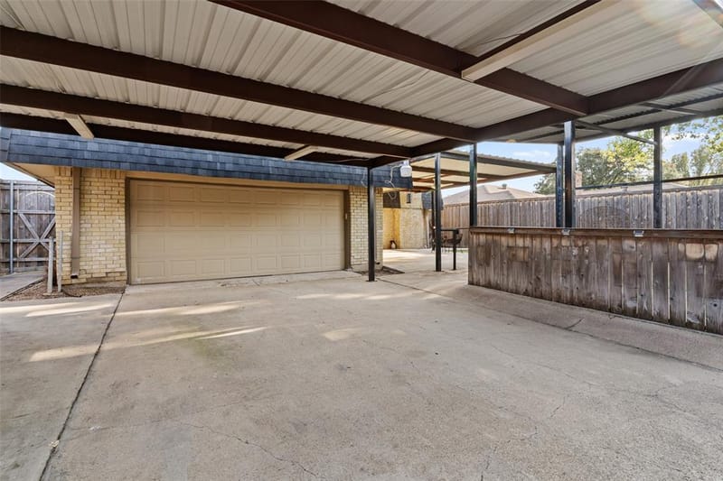 709 Royal Oaks Drive, Garland TX 75040 - Photo 27