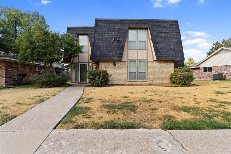 709 Royal Oaks Drive, Garland TX 75040