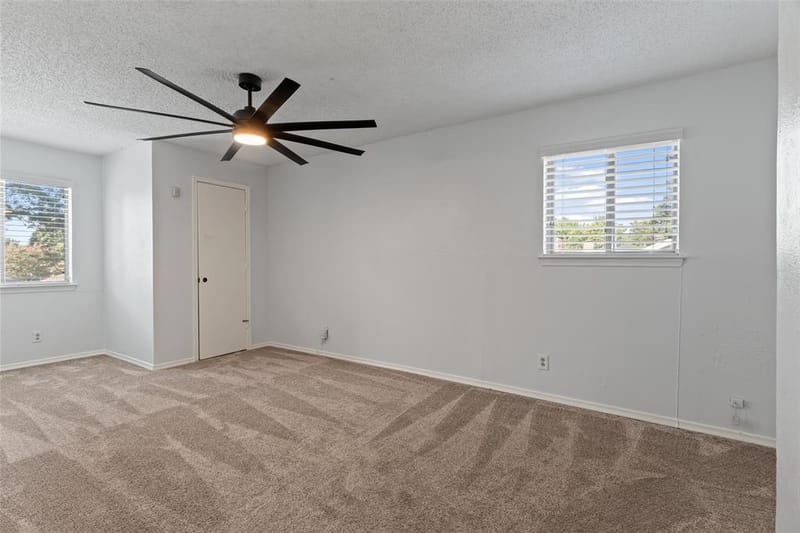 709 Royal Oaks Drive, Garland TX 75040 - Photo 25