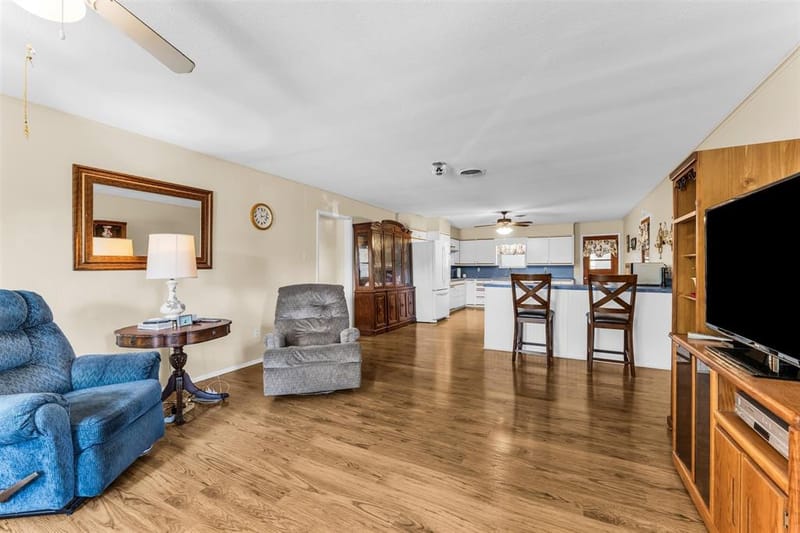896 Randy Drive, Woodway TX 76712 - Photo 6