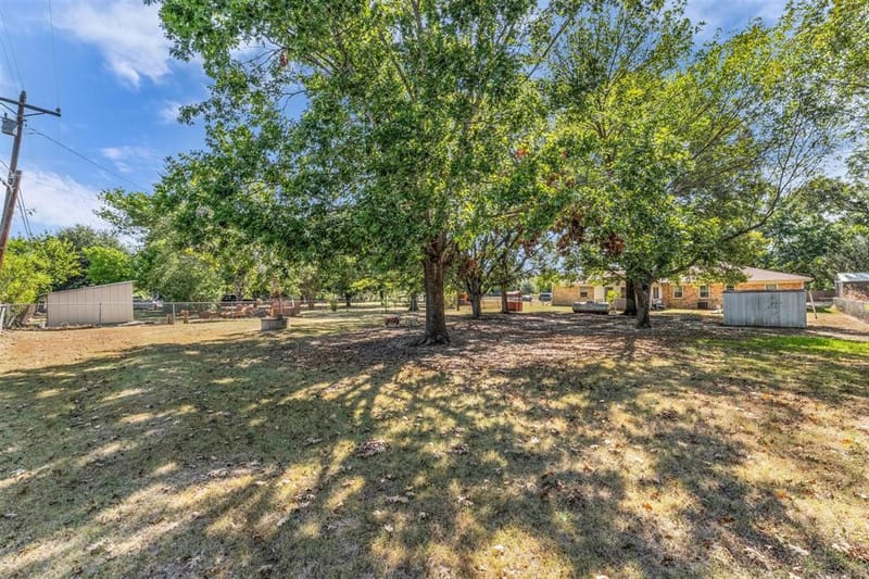 896 Randy Drive, Woodway TX 76712 - Photo 36