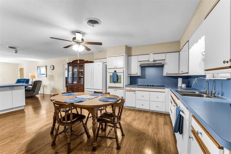 896 Randy Drive, Woodway TX 76712 - Photo 9