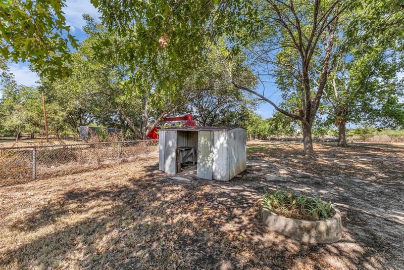 896 Randy Drive, Woodway TX 76712 - Photo 34