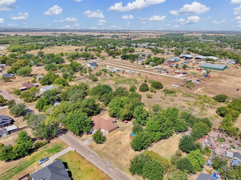 896 Randy Drive, Woodway TX 76712 - Photo 38