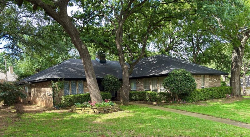 500 Sunlight Court, Arlington TX 76006 - Photo 2