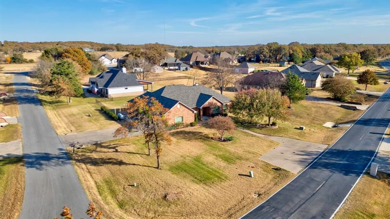 1321 Kiowa Drive E, Lake Kiowa TX 76240 - Photo 34