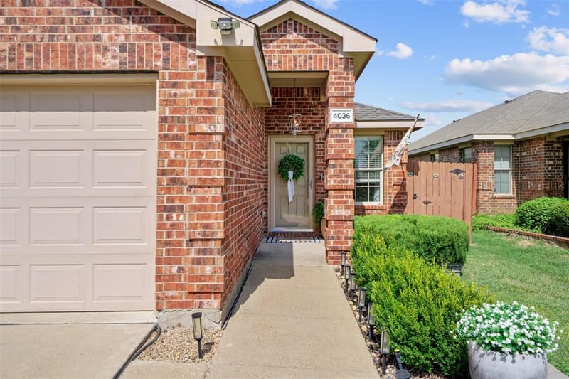 4036 Eagle Drive, Heartland TX 75126 - Photo 3