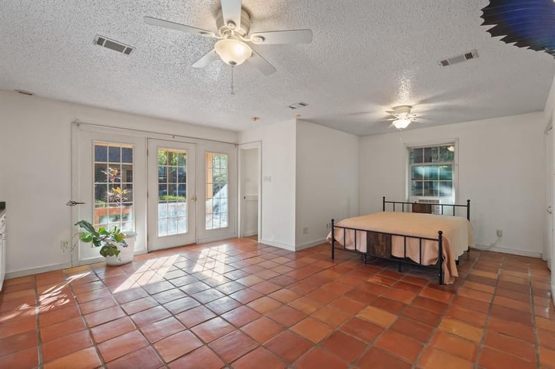 649 Parkridge Boulevard, Burleson TX 76028 - Photo 26