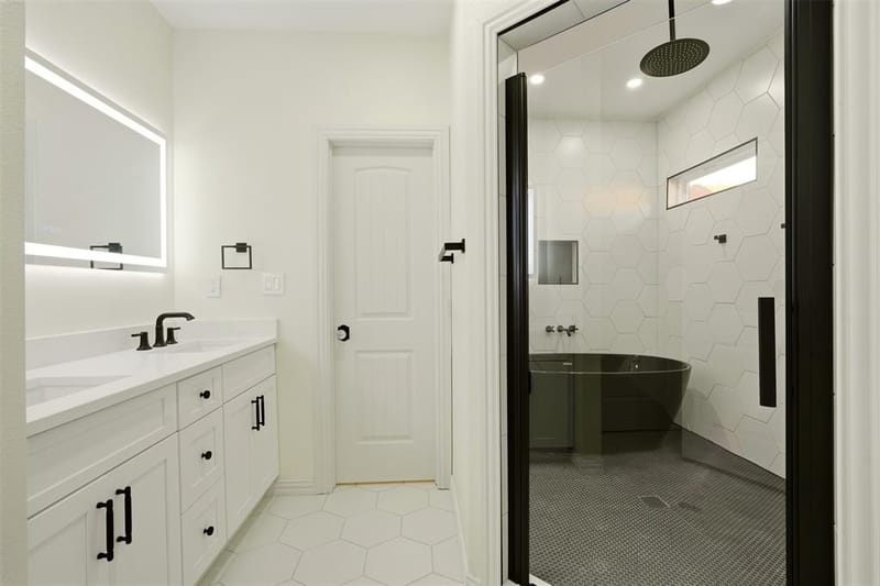 3030 Mark Twain Drive, Farmers Branch TX 75234 - Photo 13