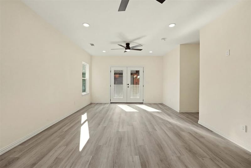 3030 Mark Twain Drive, Farmers Branch TX 75234 - Photo 22