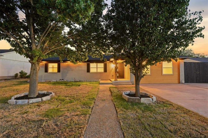 3030 Mark Twain Drive, Farmers Branch TX 75234 - Photo 32