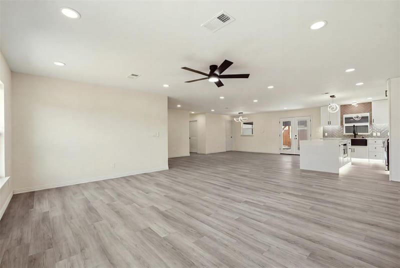 3030 Mark Twain Drive, Farmers Branch TX 75234 - Photo 8