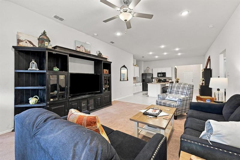 949 Slate Lane, Celina TX 75009 - Photo 9